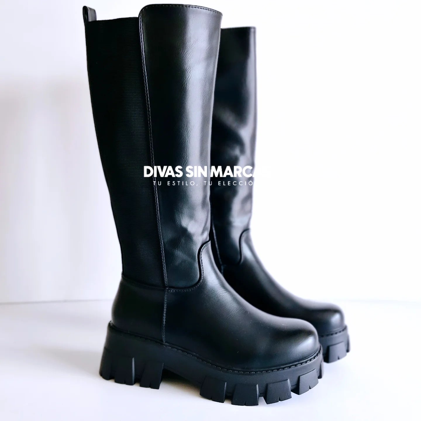 BOTA LISA NEGRA TEJIDO ELÁSTICO