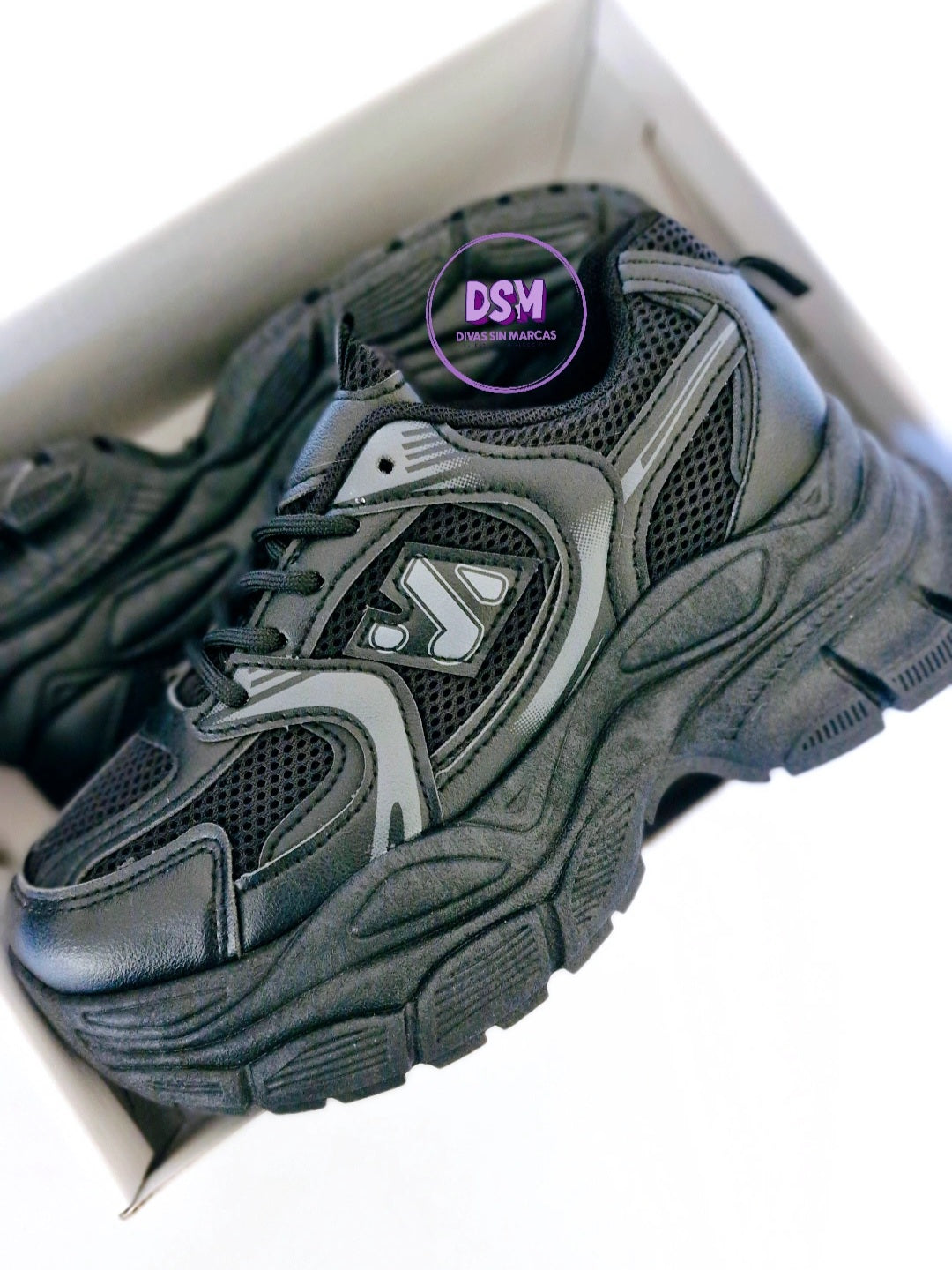 ZAPATILLA DEPORTIVA NEGRA