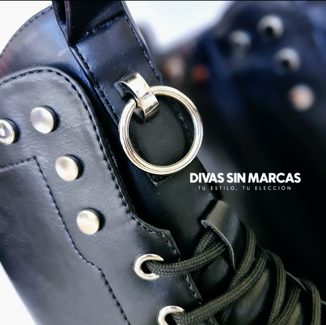 BOTIN NEGRO TACHAS