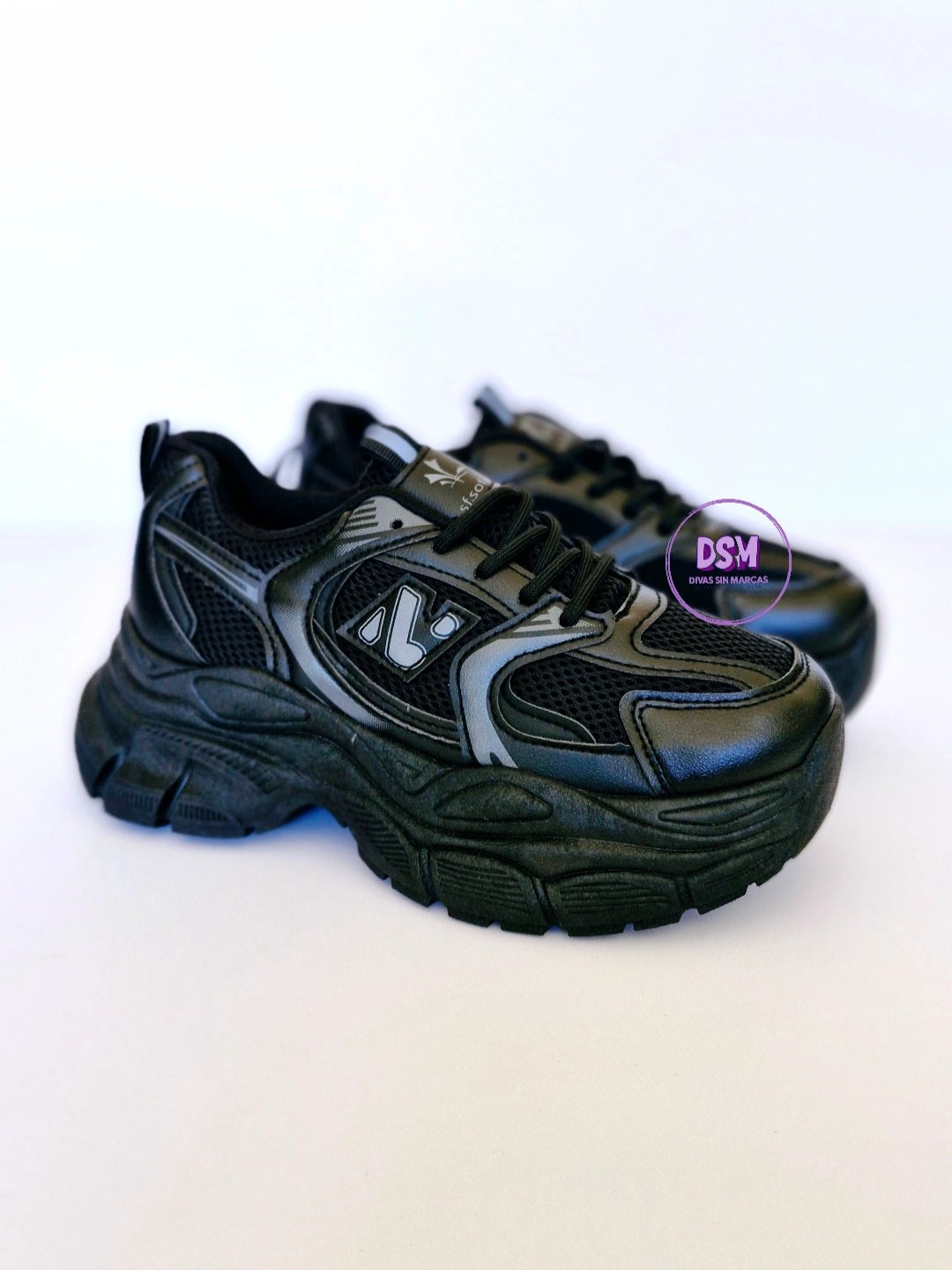 ZAPATILLA DEPORTIVA NEGRA
