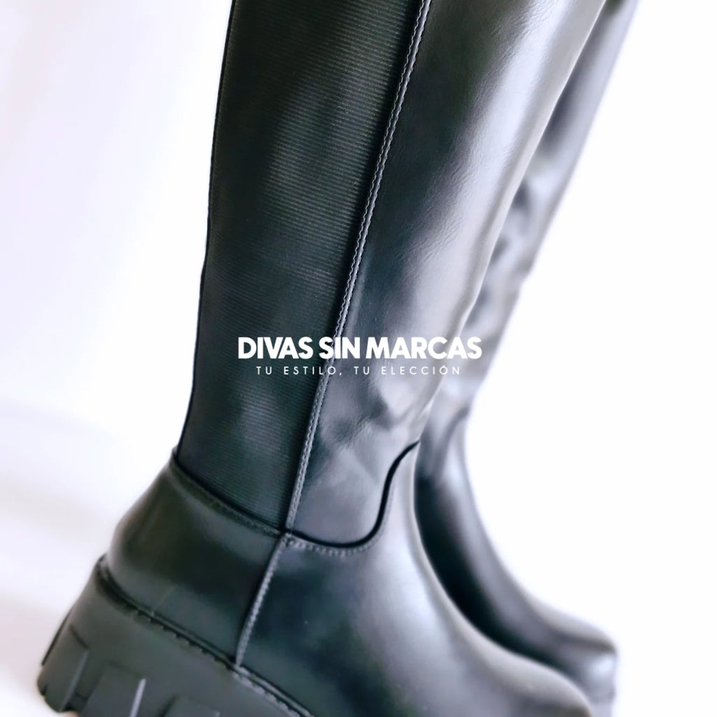 BOTA LISA NEGRA TEJIDO ELÁSTICO