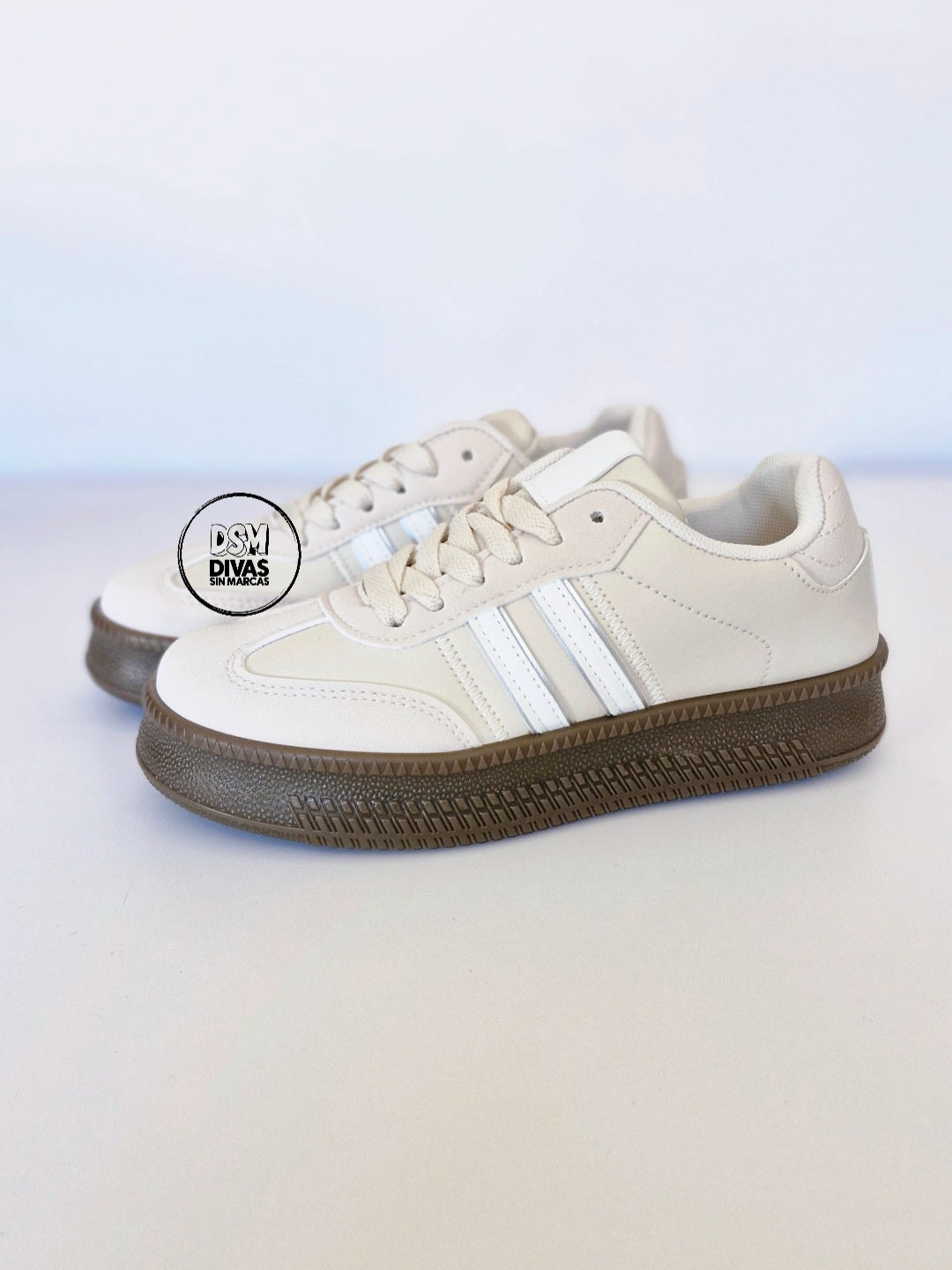 ZAPATILLA URBANA RETRO BEIGE
