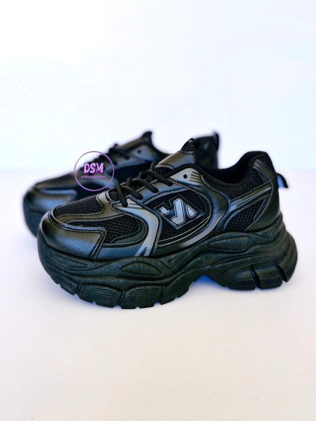 ZAPATILLA DEPORTIVA NEGRA