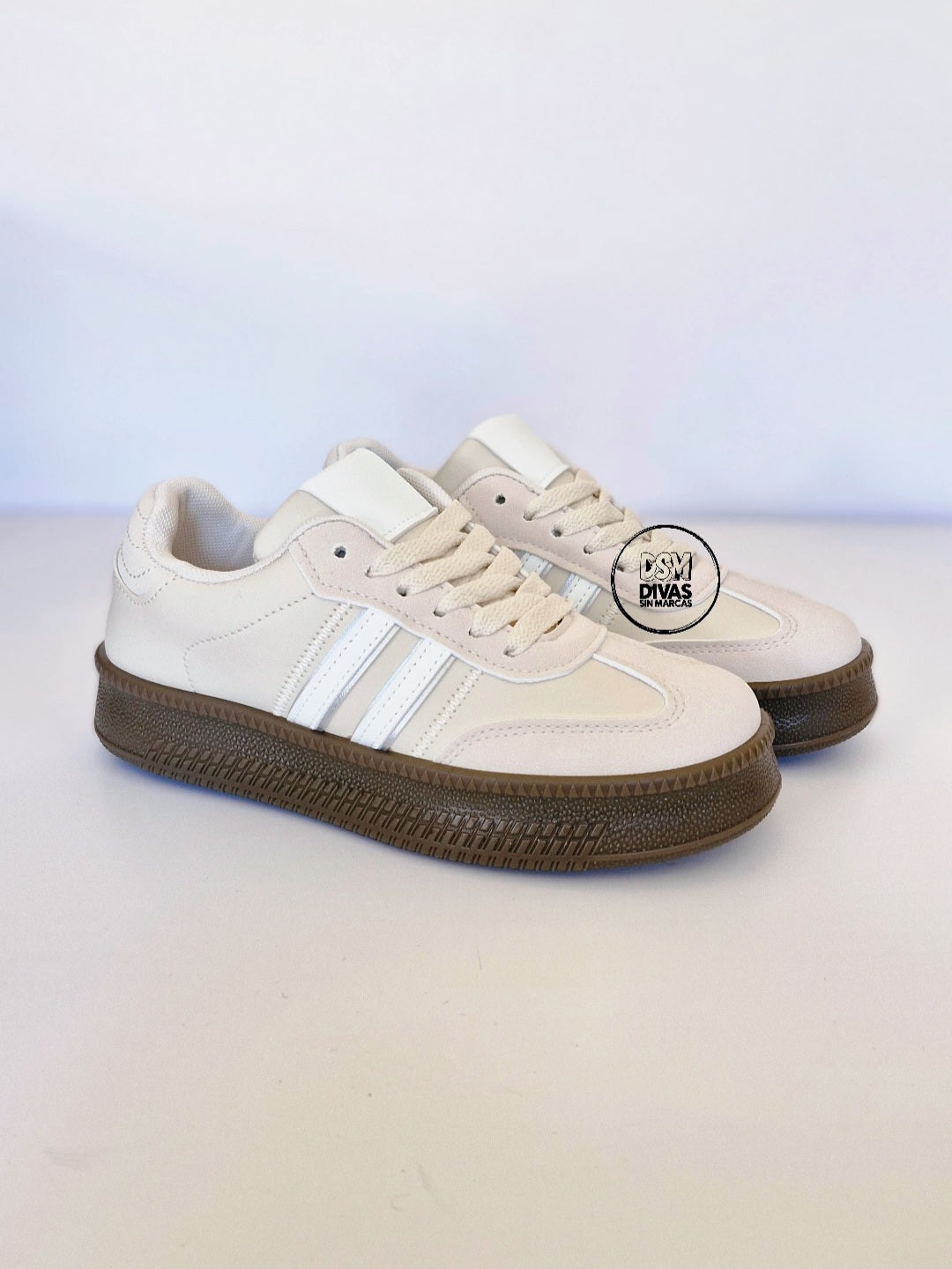 ZAPATILLA URBANA RETRO BEIGE