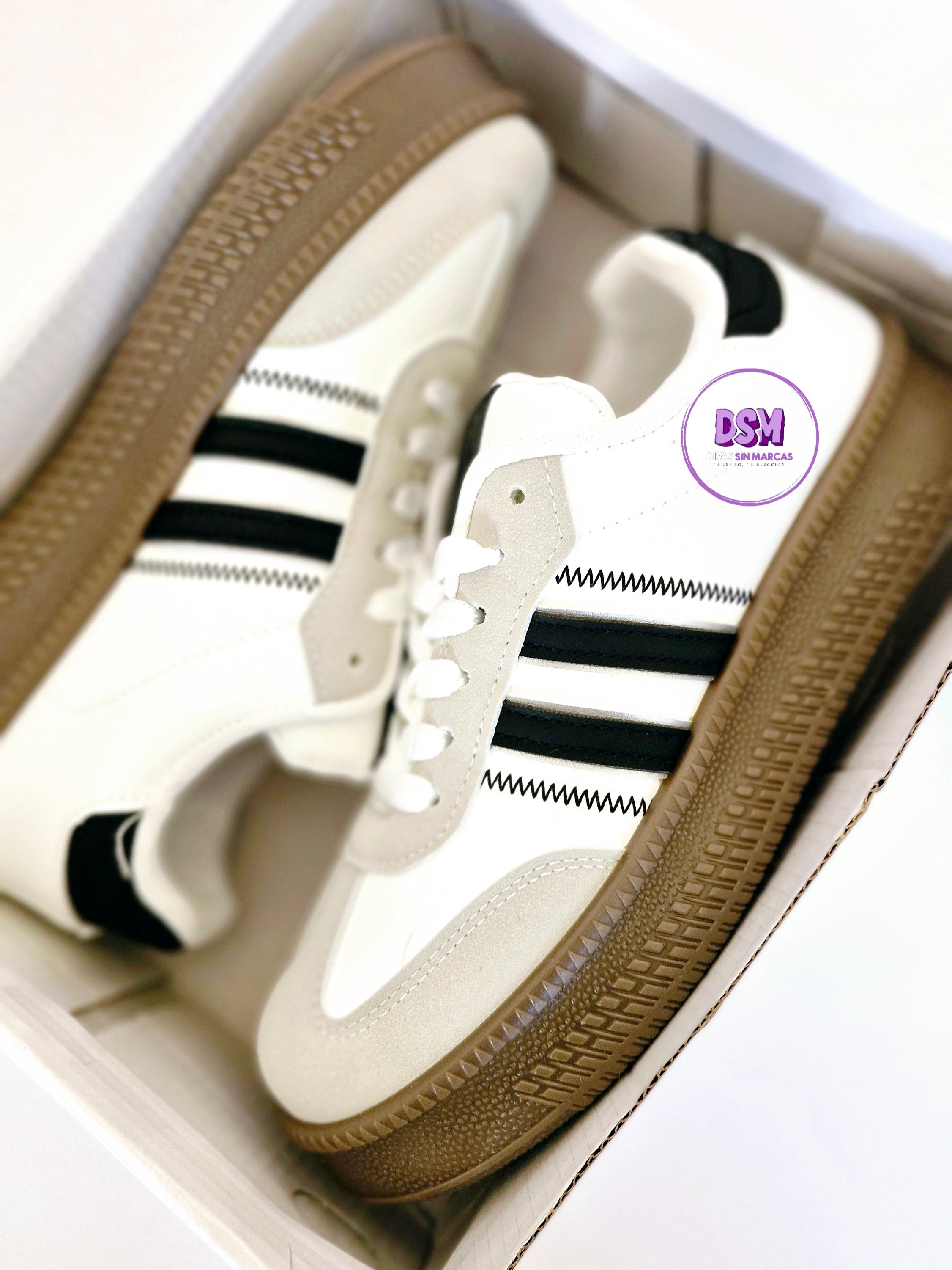 ZAPATILLA URBANA RETRO BLANCA